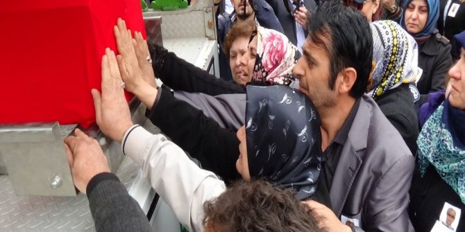ŞEHİT POLİS MURAT KÖDÜK SON YOLCULUĞUNA UĞURLANDI