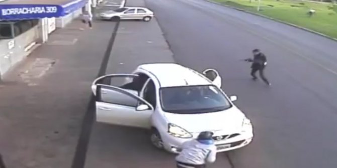 SOKAK ORTASINDA SİLAHLI ÇATIŞMA: 1 ÖLÜ