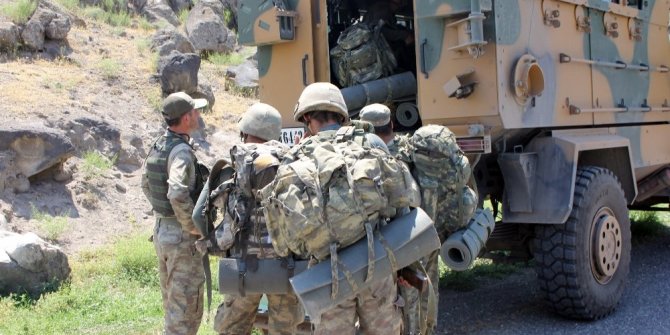 DİYARBAKIR’DA ÇATIŞMA: 3 ASKER YARALANDI