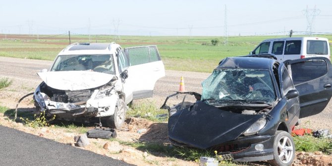 CİZRE’DE TRAFİK KAZASI: 1 ÖLÜ, 5 YARALI