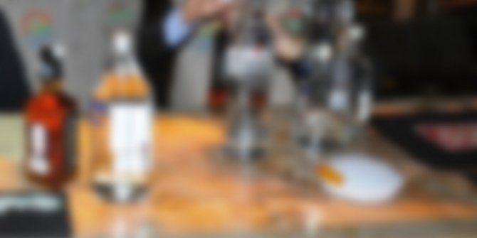 İZMİR’DE KAÇAK İÇKİ CAN ALDI