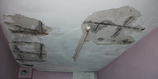 UYUYAN BEBEĞİN ÜZERİNE BETON PARÇASI DÜŞTÜ