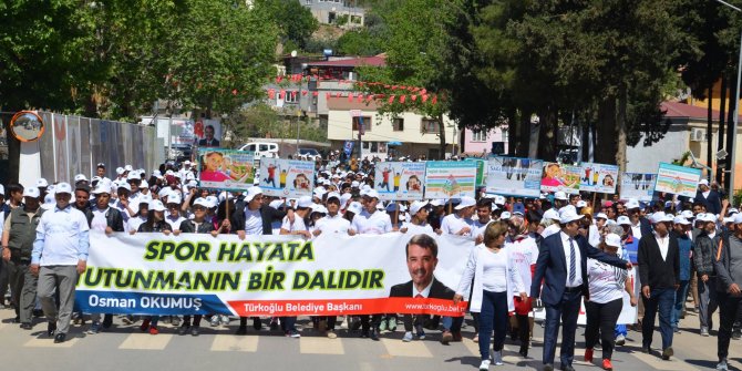 TÜRKOĞLU’NDA SAĞLIKLI YAŞAM YÜRÜYÜŞÜ YAPILDI