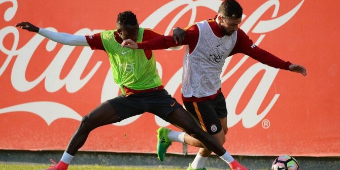 GALATASARAY, GÜNÜ ÇİFT ANTRENMANLA TAMAMLADI