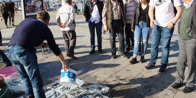 AV YASAĞI OLTA BALIKÇILARINI SEVİNDİRDİ