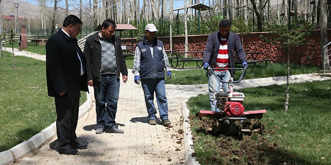 BAŞKAN  ÇELEĞEN ´DEN 1 MAYIS MESAJI