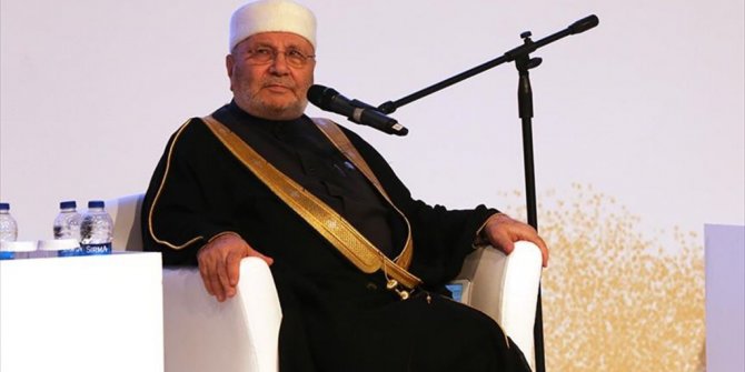 SURİYELİ ALİM NABLUSİ: TÜRKİYE ŞEREF MADALYASI HAK EDİYOR