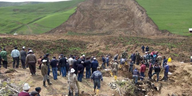 KIRGIZİSTAN’DA TOPRAK KAYMASI: 24 KAYIP