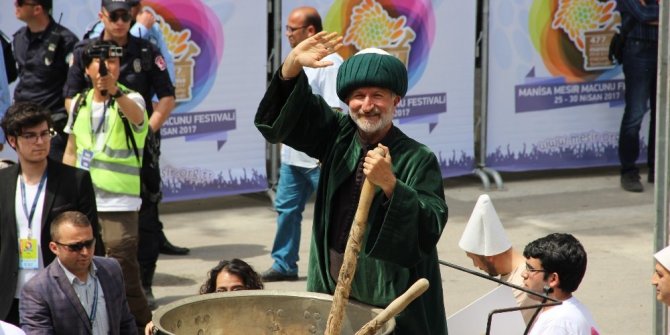 43 NOKTADAN 6 TON MESİR MACUNU DAĞITILDI