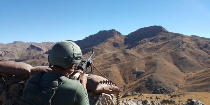 SİLAHLI İHA İLE ÜÇ TERÖRİST ETKİSİZ HALE GETİRİLDİ