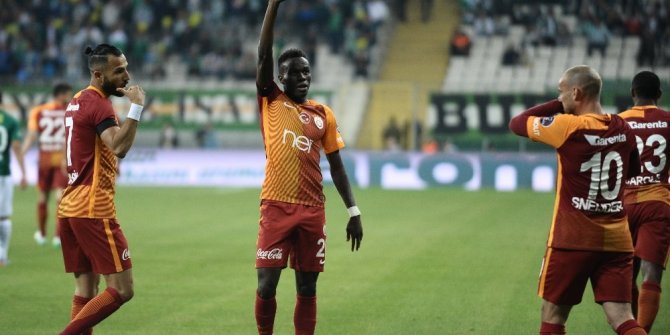 İLK YARIDA 2 GOL VAR