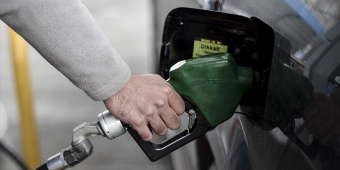 BENZİNDE 9 KURUŞ İNDİRİM