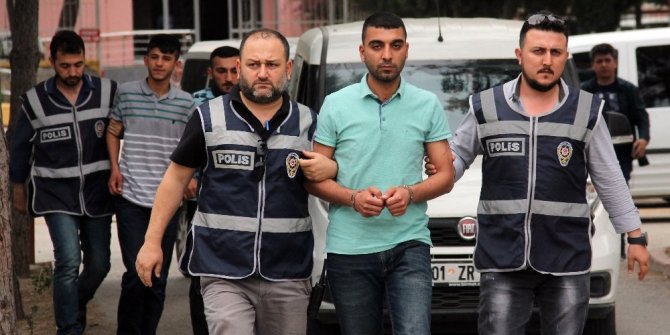 ARKADAŞLARINI BARIŞTIRMAK İSTİYORDU ANCAK...