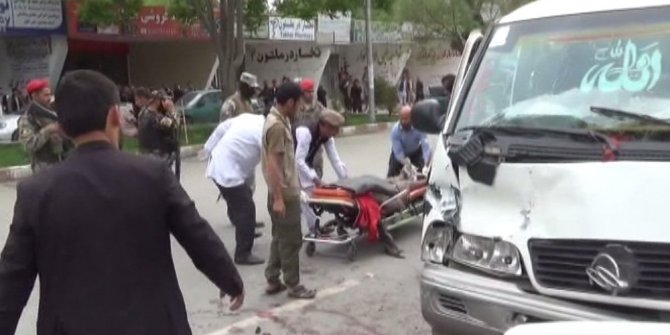 KABİL’DE NATO KONVOYUNA SALDIRI: ÖLÜ VE YARALILAR VAR