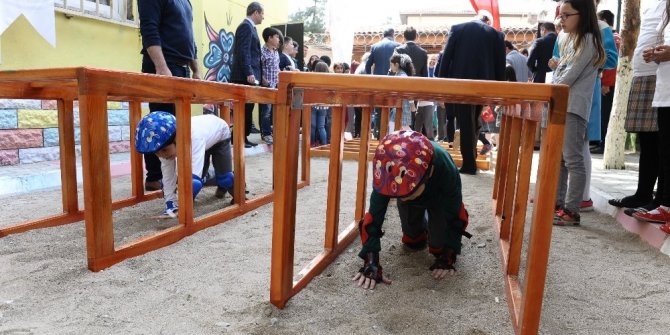 İLKÖĞRETİM OKULUNA ’SURVİVOR’ PARKURU
