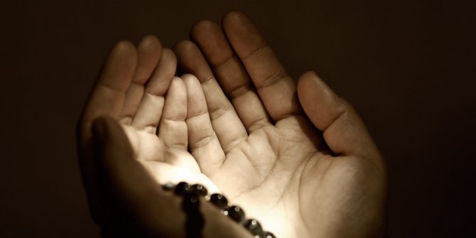 ELLER SURİYE'NİN HUZURU İÇİN SEMAYA KALKTI