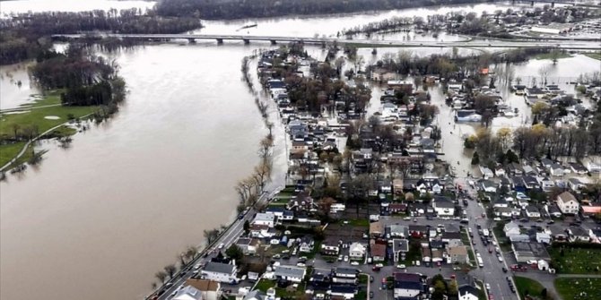 KANADA SULAR ALTINDA