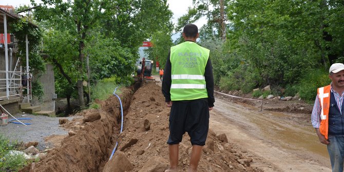 DADAĞLI’NİN İÇME SUYU ALTYAPISI YENİLENİYOR