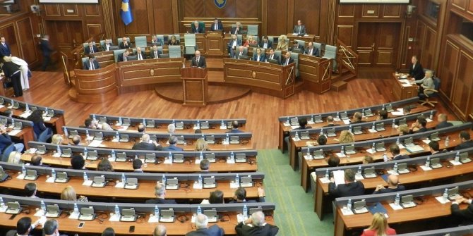 KOSOVA’DA HÜKÜMET DÜŞTÜ