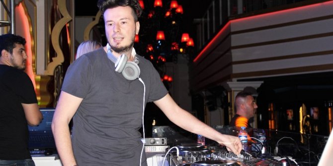 EMRAH ALEYNA TİLKİ İÇİN GÜN SAYIYOR