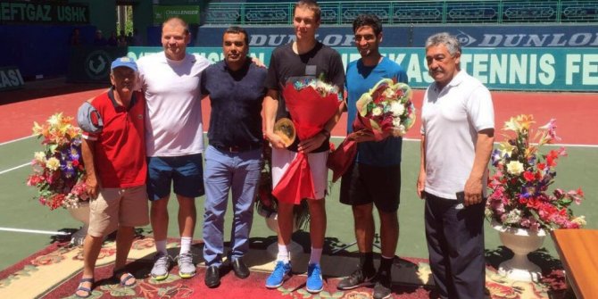 MİLLİ TENİSCİ CEM İLKEL, ÖZBEKİSTAN’DA İKİNCİ OLDU