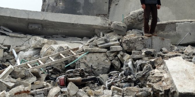 SURİYE’DE HAVA SALDIRISI: 30 SİVİL ÖLDÜ