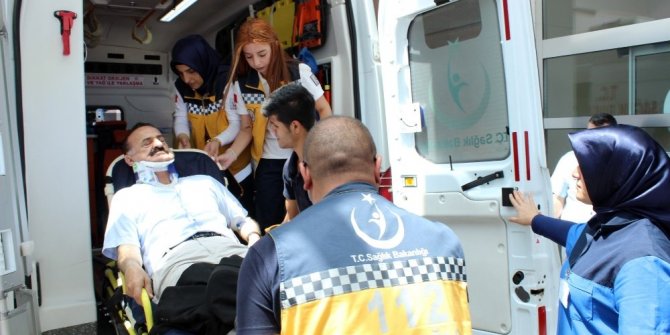 ÜNLÜ ŞARKICI KAZADA YARALANDI