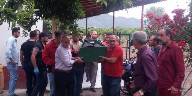 8 YAŞINDAKİ ÇOCUĞUN ACI BEKLEYİŞİ