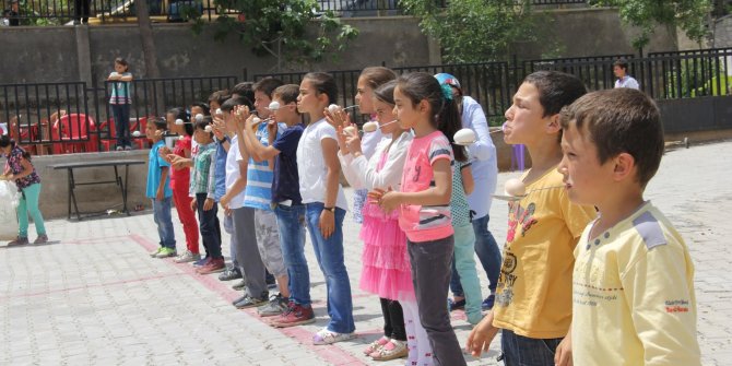 GELENEKSEL ÇOCUK OYUNLARI ŞENLİĞİ BU YIL HARTLAP’TA DÜZENLENDİ