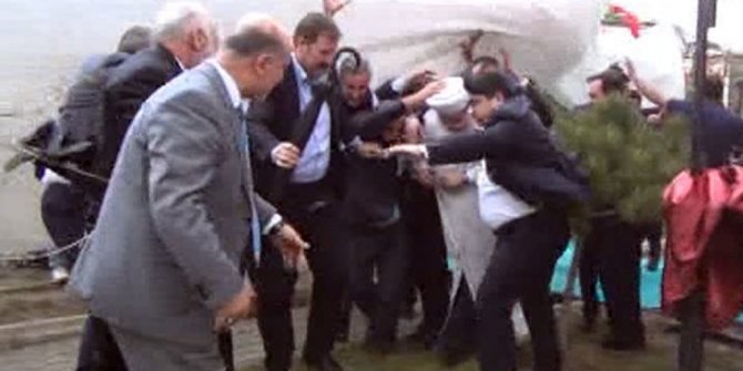 DİYANET İŞLERİ BAŞKANI GÖRMEZ ÖLÜMDEN DÖNDÜ