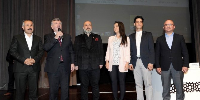 ‘PAYİTAHT ABDÜLHAMİD’ OYUNCULARI KONYALILARLA BULUŞTU