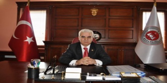 MEHMET ADEMOĞLU KİMDİR?