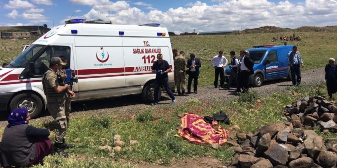 YULARA ELİ DOLANAN ÇOCUK HAYATINI KAYBETTİ