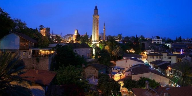 ANTALYA İLE MİAMİ KARDEŞ ŞEHİR OLUYOR