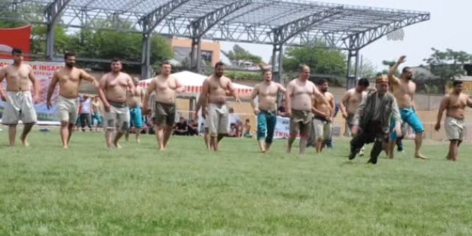 TÜRKİYE KISA ŞALVAR GÜREŞ ŞAMPİYONU ŞEÇİLDİ