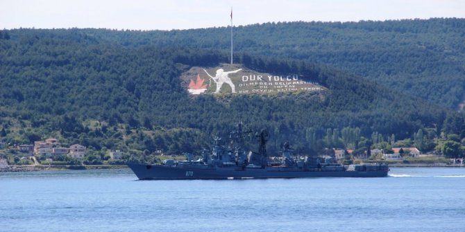 RUS DONANMASINA AİT GEMİ ÇANAKKALE BOĞAZI’NDAN GEÇTİ