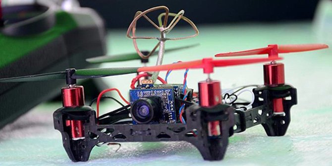 ORTAOKUL ÖĞRENCİSİNDEN 'BOMBA BULAN DRONE'