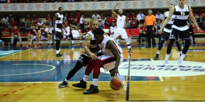 BEŞİKTAŞ YARI FİNALE YÜKSELDİ