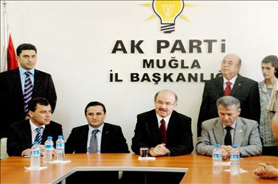 Çelik: CHPnin model sorrunu var