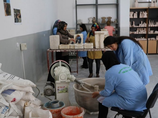 TÜRKİYE’NİN EN BÜYÜK MESLEK EDİNDİRME KAMPÜSÜ DİYARBAKIR’DA AÇILDI