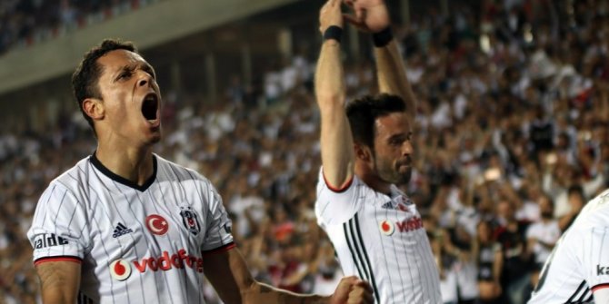 BEŞİKTAŞ ŞAMPİYONLUĞUNU İLAN ETTİ