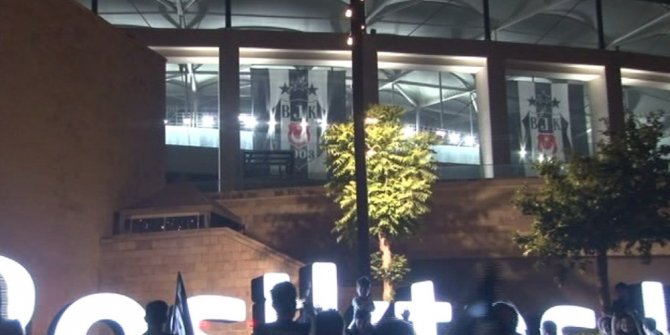 VODAFONE STADYUMU, 3 YILDIZLI BAYRAKLARLA DONATILDI