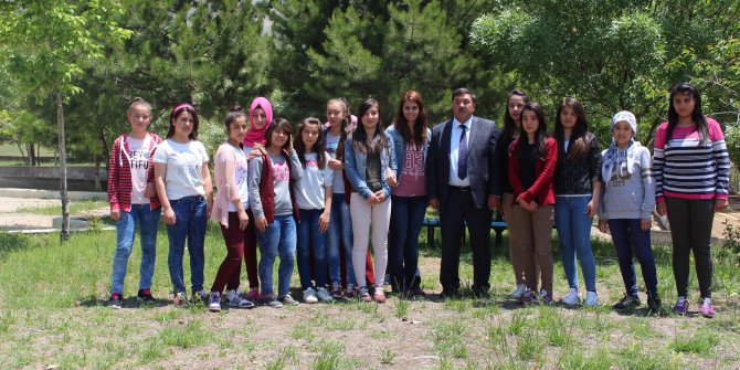 BAŞKAN ÇELEĞEN; KIZ ÖĞRENCİ YURDUNU ZİYARET ETTİ