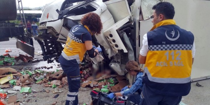 TANKERLE KAMYON ÇARPIŞTI: ÖLÜ VE YARALILAR VAR