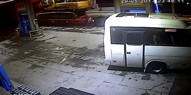 AKARYAKIT İSTASYONUNDA FACİANIN EŞİĞİNDEN DÖNÜLDÜ