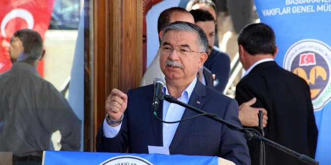 BAKAN YILMAZ O REKTÖRE TEPKİ GÖSTERDİ!