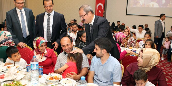 KONUKOĞLU: “MİLLETÇE KUCAKLAŞMALI VE KAYNAŞMALIYIZ”