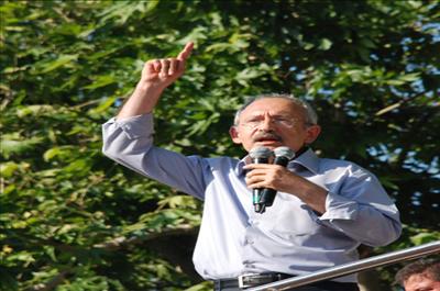 Ben sizin Kemalinizim, sizin gibi yaşıyorum