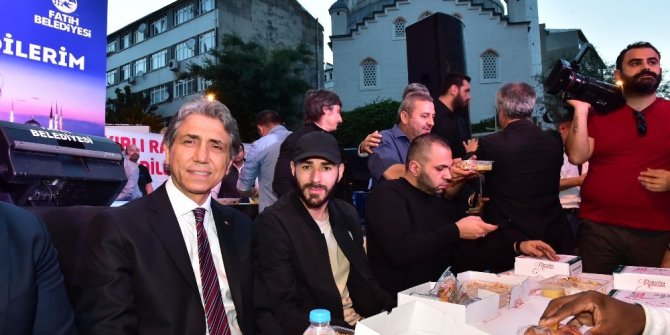 REAL MADRİD’İN YILDIZI FATİH’TE İFTAR PROGRAMINA KATILDI
