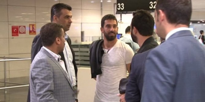 ARDA TURAN İSTANBUL’A GELDİ